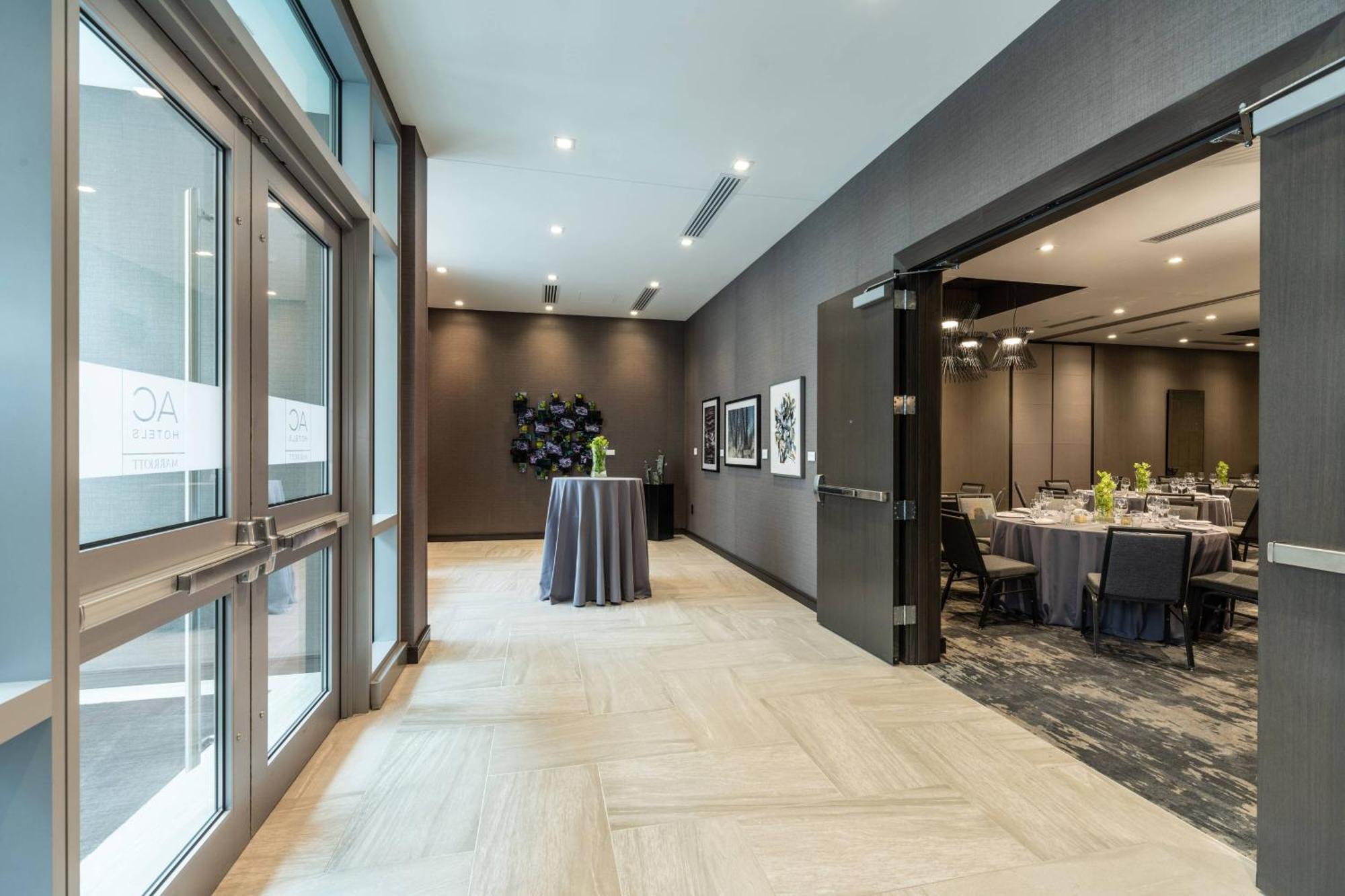 Ac Hotel By Marriott Boston Cleveland Circle Extérieur photo